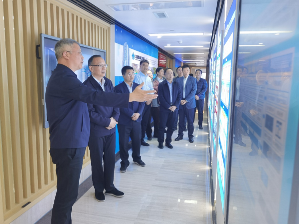 深化務實合作 共筑能源高地——中煤科工集團和中煤西北能源公司領導考察西安研究院鄂爾多斯事業部側記